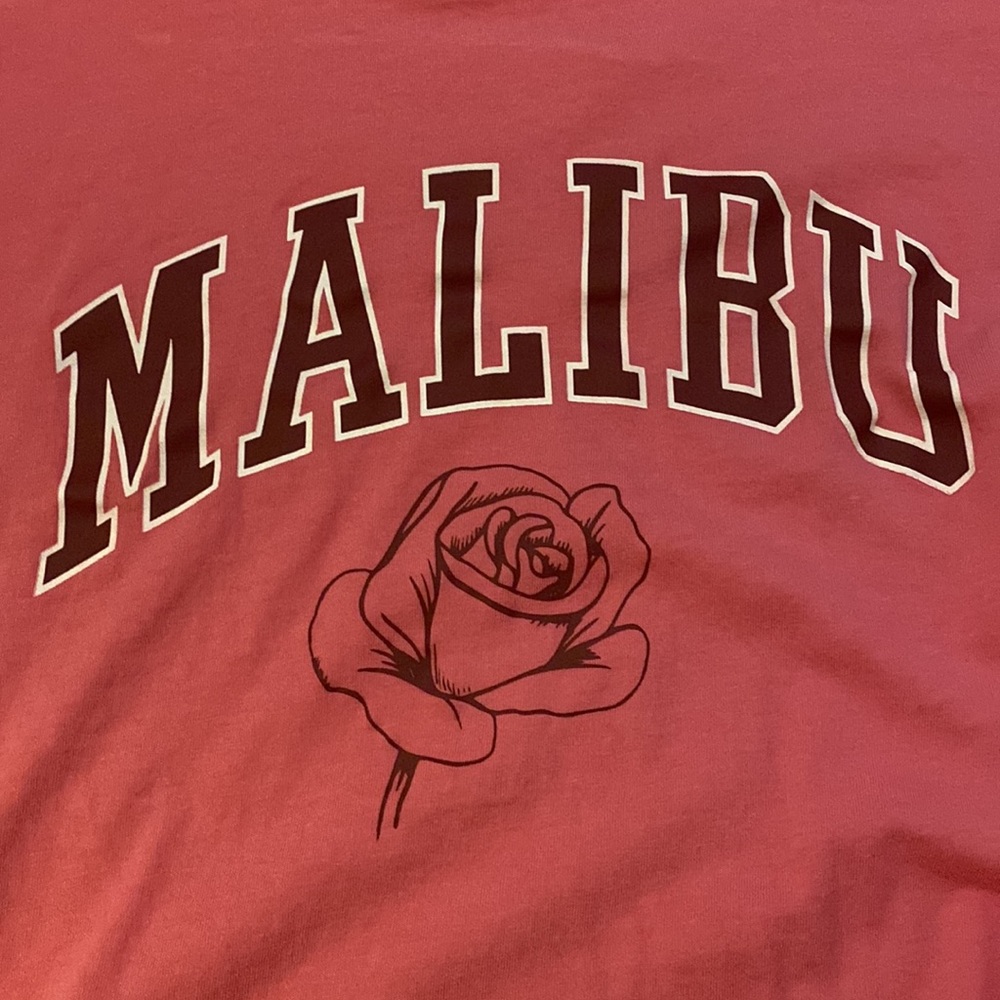 Cropped pink ‘Malibu’ tee shirt - Picture 3 of 3